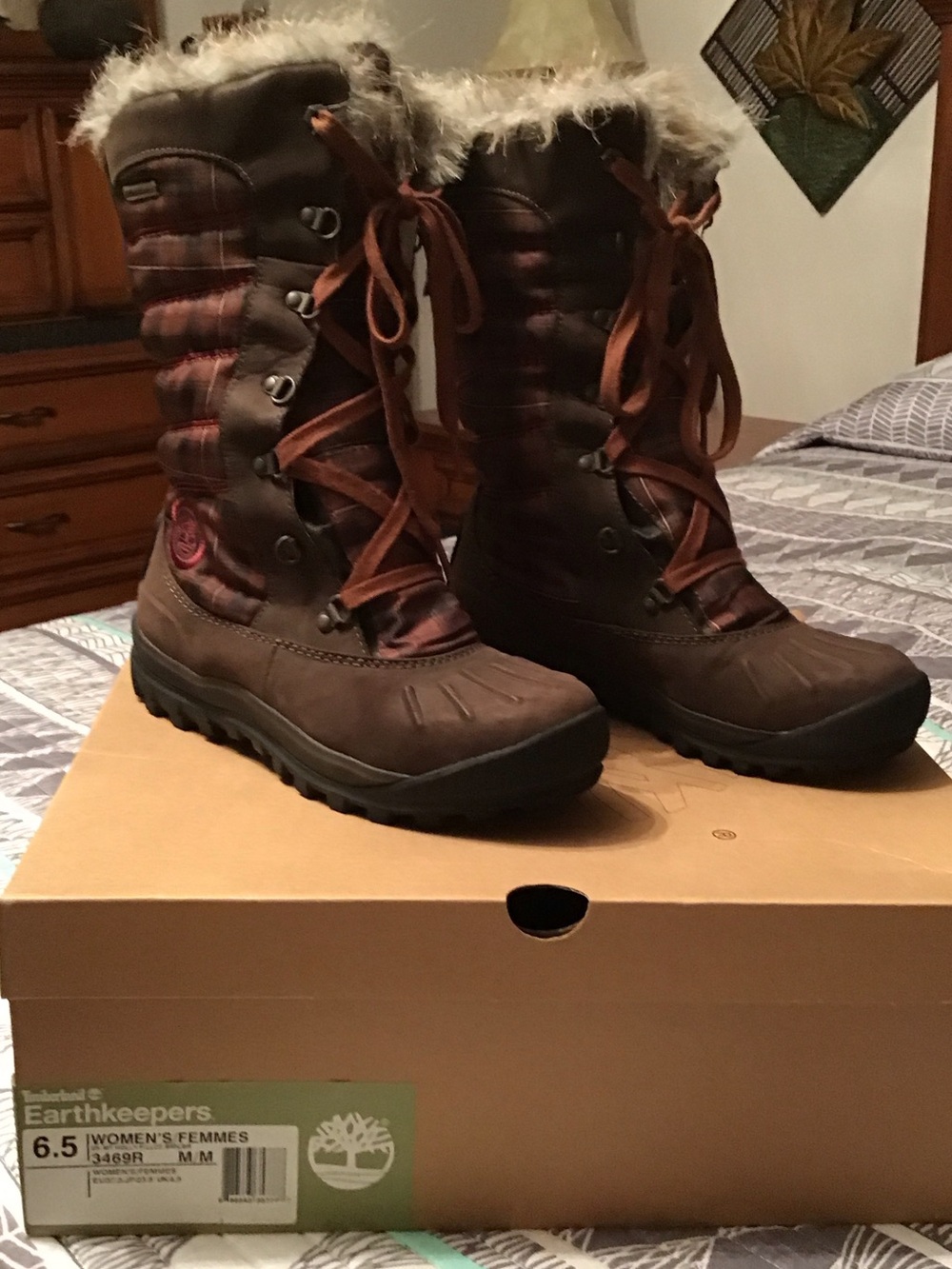 Timberland Women's Dark Brown/Burgundy Lace-Up Winter Boots with Faux Fur Trim